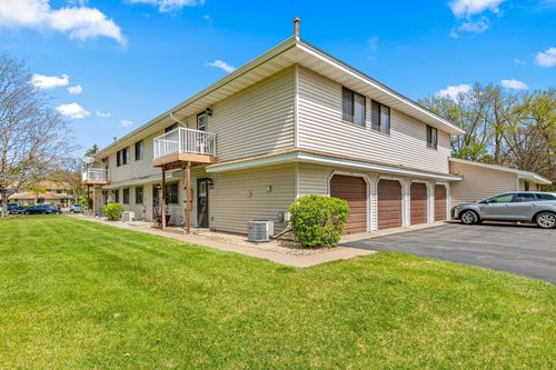 2508 Brookdale Ln, Brooklyn Park, MN, 55444-2342 | Card Image