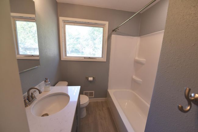 807 2 Nd Ave N, House other with 4 bedrooms, 2 bathrooms and null parking in Bayport MN | Image 14
