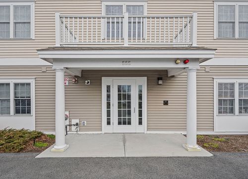 305-555 Page St, Stoughton, MA, 02072-6028 | Card Image
