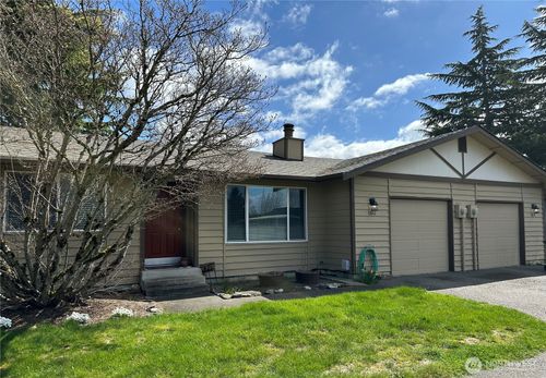 1852 116th Street S, Tacoma, WA, 98444 | Card Image
