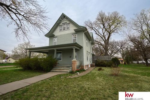 654 N Commercial Ave, Superior, NE, 68978-1338 | Card Image