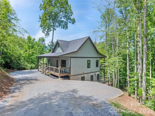288 Ironwood Dr, Clyde, NC, 28721-6722 | Card Image