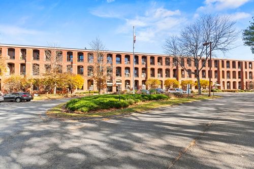 apt-202-96 Old Colony Ave, East Taunton, MA, 02718-1123 | Card Image