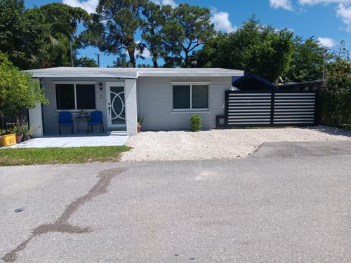 3 Kidd St, Lake Worth, FL, 33463-8732 | Card Image