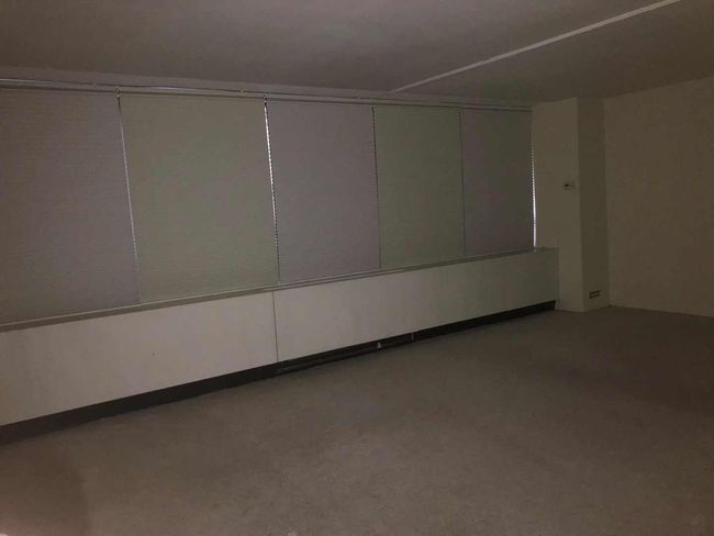 Showing room darkening shades. | Image 20