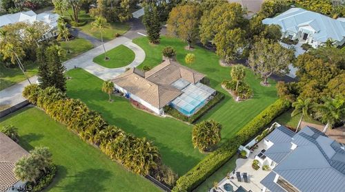 690 Murex Dr, Naples, FL, 34102-5144 | Card Image