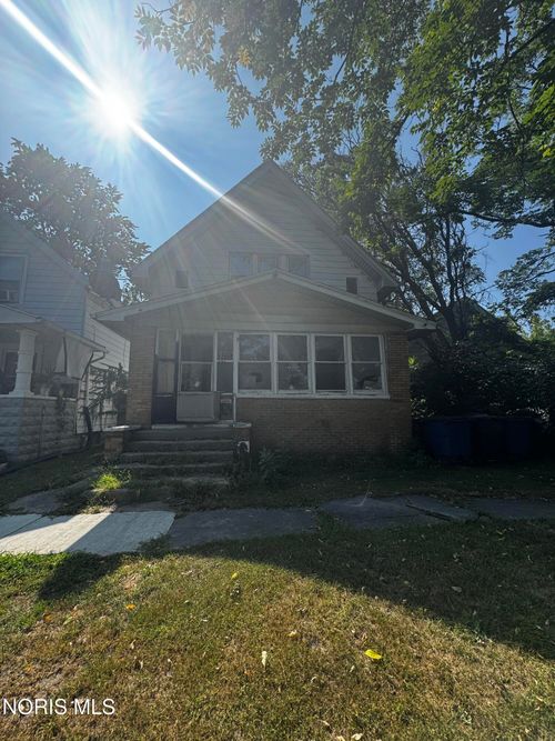 824 Bartley Pl, Toledo, OH, 43609-3109 | Card Image