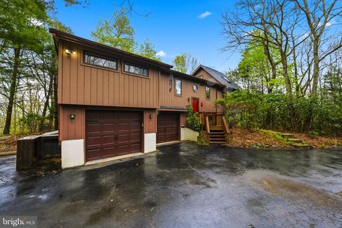 131 Wilson Ct, Saylorsburg, PA, 18353-8485 | Card Image