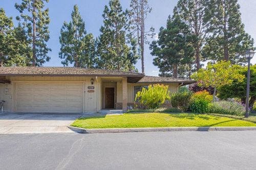 unit-124-330 Woodside Dr, Salinas, CA, 93901-1841 | Card Image