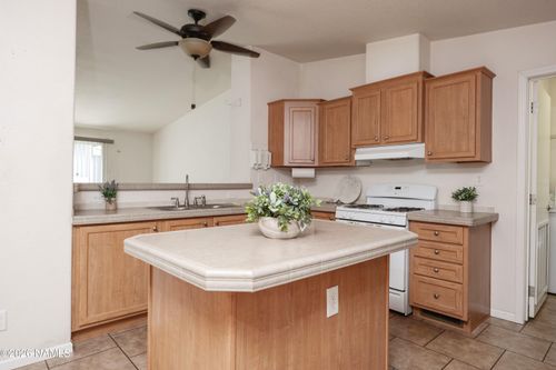4360 N Randall St, Flagstaff, AZ, 86004-2324 | Card Image