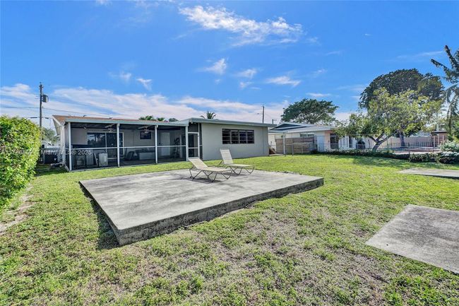 1825 Ne 187 Th St, House other with 4 bedrooms, 2 bathrooms and null parking in North Miami Beach FL | Image 4