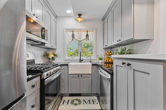 APT-15 - 98 Valley Rd, Condo with 2 bedrooms, 1 bathrooms and 1 parking in Cos Cob CT | Image 10