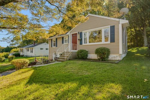 15 Linda Avenue, Montville, CT, 06382 | Card Image