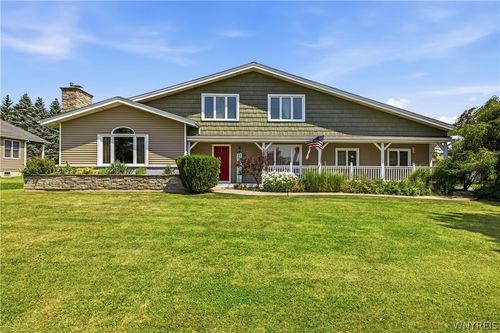 951 Foxcroft Rd, Grand Island, NY, 14072 | Card Image