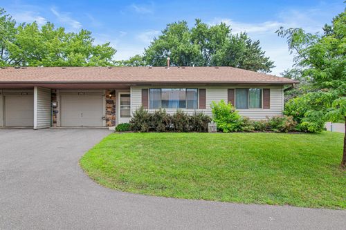 4793 Avon St, Shoreview, MN, 55126-5854 | Card Image
