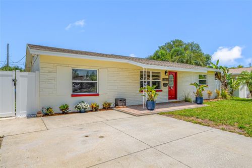 7313 37th Ave N, ST PETERSBURG, FL, 33710-1221 | Card Image