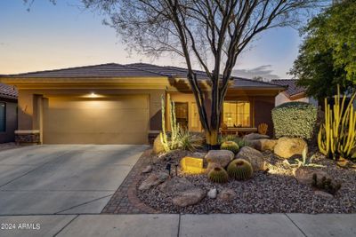 Front of home at dusk | Image 1