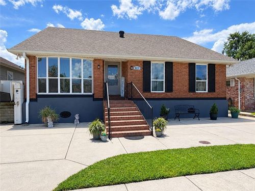 8412 Colonel Dr, Chalmette, LA, 70043-4002 | Card Image