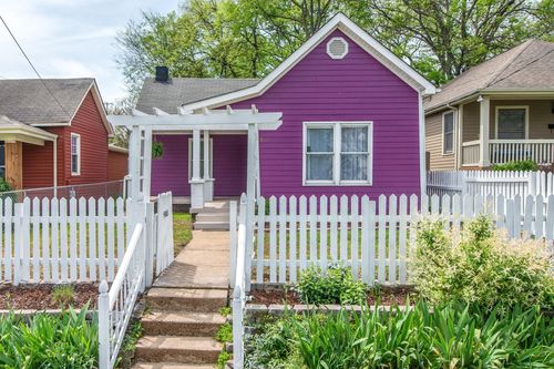 905 11th Ave N, Nashville, TN, 37208-3109 | Card Image