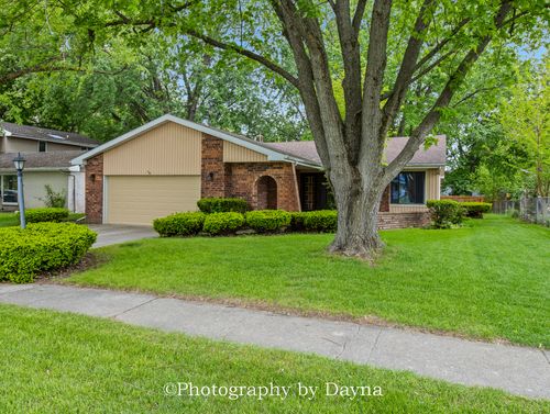 671 Bisaillon Ave, Bourbonnais, IL, 60914-1948 | Card Image
