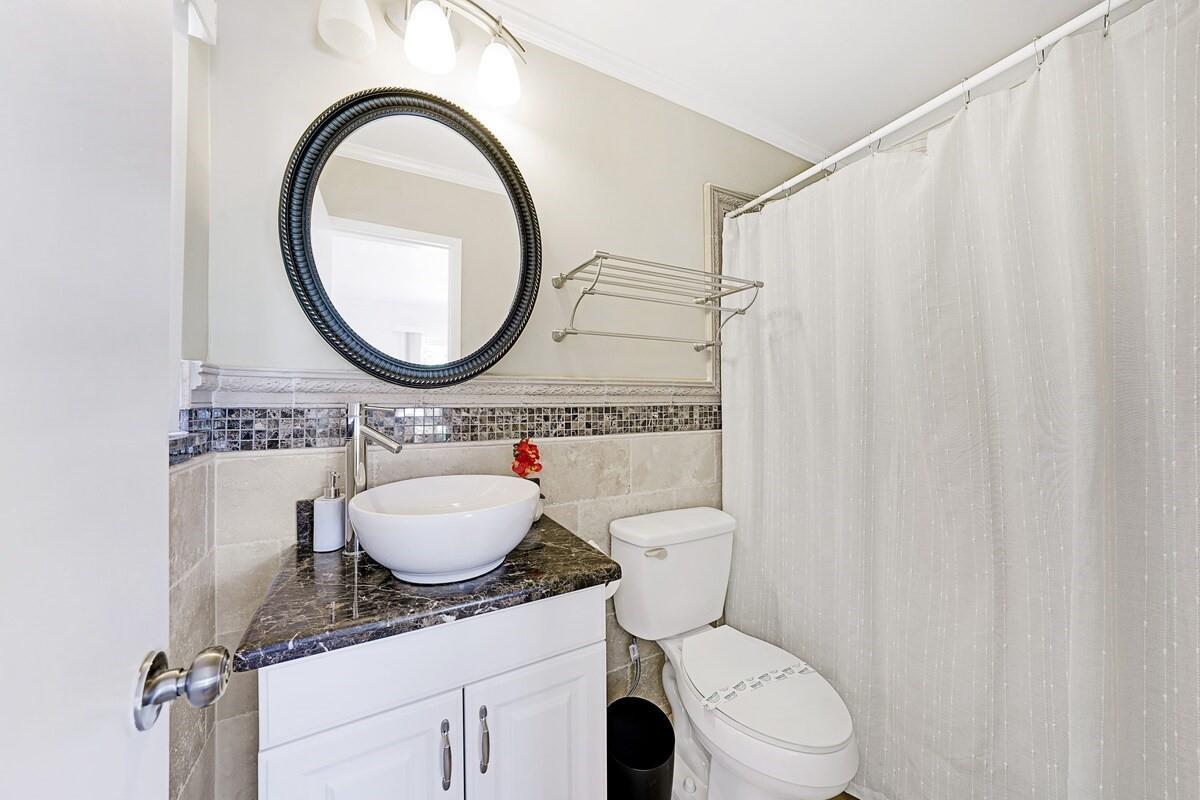Residential Lease in Wilton Manors 5