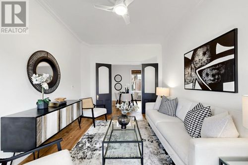 106 Oxford Street, Toronto (Kensington-Chinatown), ON, M5T1P3 | Card Image