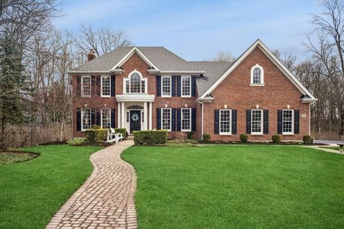 504 Oxmoor Ct, St. Charles, IL, 60175-5641 | Card Image