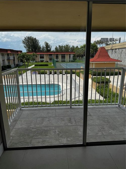 206e-5401 Sw 77th Ct, Miami, FL, 33155 | Card Image
