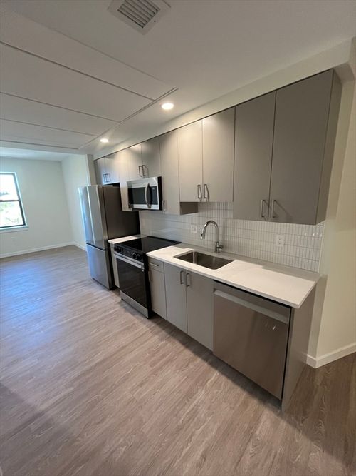 801-47 Winter Street, Boston, MA, 02108 | Card Image