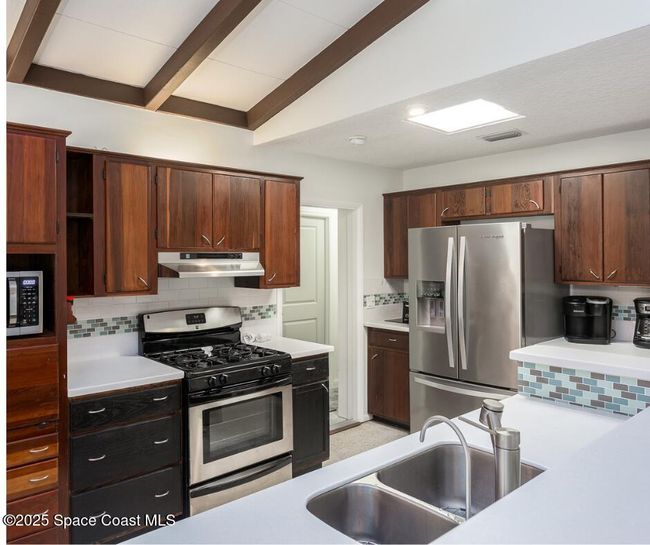 936 Santa Cruz Rd, House other with 4 bedrooms, 3 bathrooms and null parking in Cocoa Beach FL | Image 9