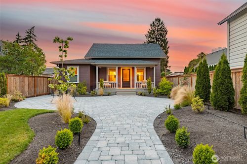 612 S 3rd St, La Conner, WA, 98257-7006 | Card Image