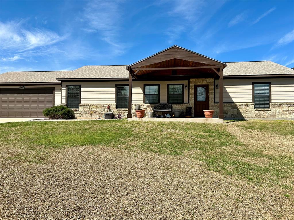 Beverly Dr, Granbury, TX 76048
