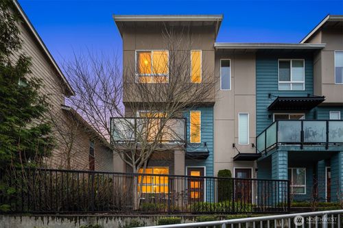 14685 35th Ct Ne, Lake Forest Park, WA, 98155-7826 | Card Image