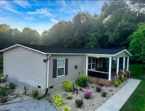 543 Cunningham Ln, Winchester, KY, 40391-7448 | Card Image
