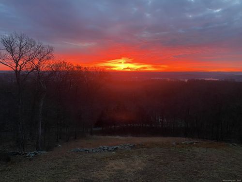 6A Rock Ridge Ct, New Fairfield, CT, 06812 | Card Image