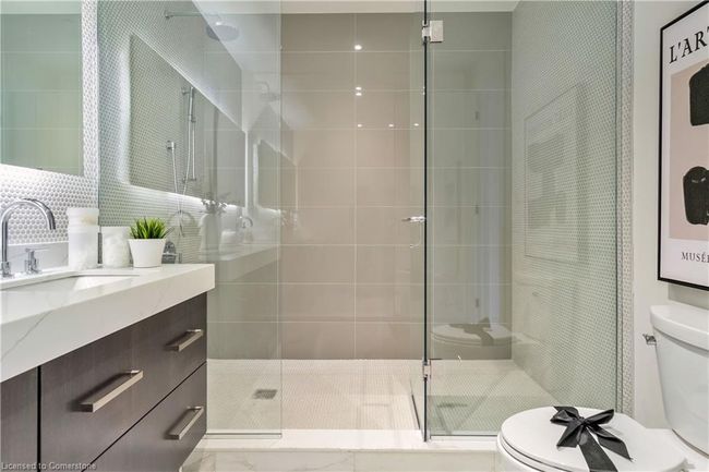 406 - 123 Maurice Dr, House attached with 2 bedrooms, 3 bathrooms and 2 parking in Oakville ON | Image 7