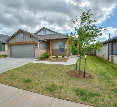 700 Ozark Ln, Norman, OK, 73069-7095 | Card Image