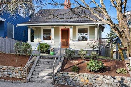 318 N 77th Street, Seattle, WA, 98103 | Card Image