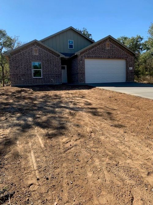 411 Hamilton Rd, Mineral Wells, TX, 76067 | Card Image