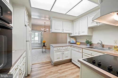 68-2a-3320 Gleneagles Dr, SILVER SPRING, MD, 20906-1657 | Card Image