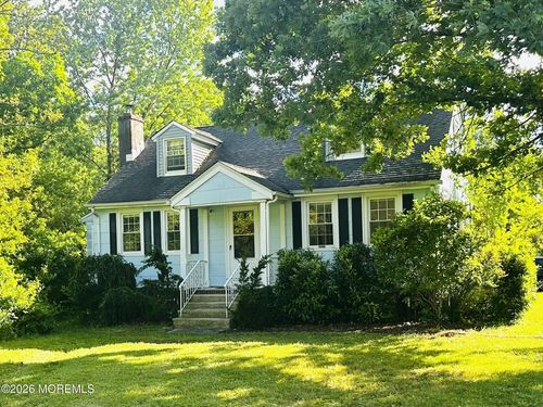 51 Smith St, Howell, NJ, 07731-8524 | Card Image