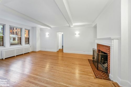 2p-315 E 68th St, New York, NY, 10065-5603 | Card Image