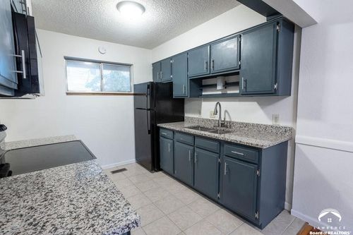 apt-12-255 N Michigan St, Lawrence, KS, 66044-1076 | Card Image