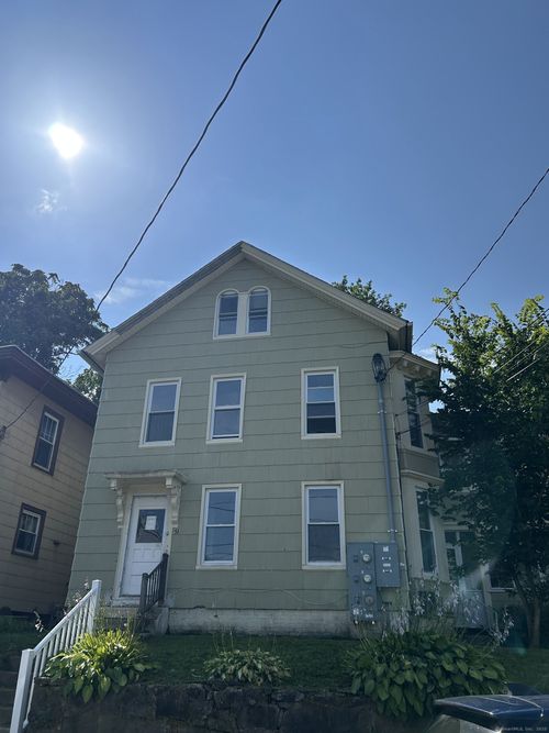 51 Division St, Norwich, CT, 06360-4629 | Card Image