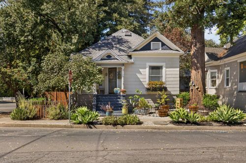 148 W 16th Street, Chico, CA, 95928 | Card Image