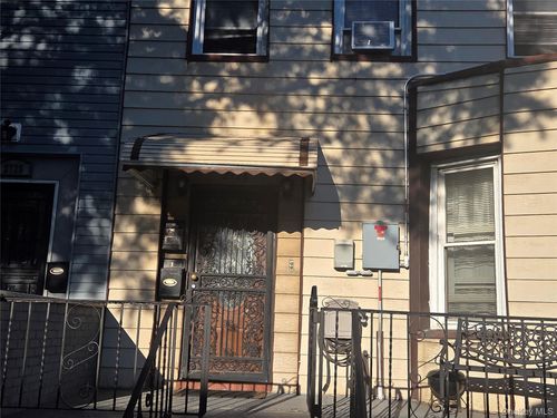 2-2726 Holland Avenue, New York, NY, 10467 | Card Image