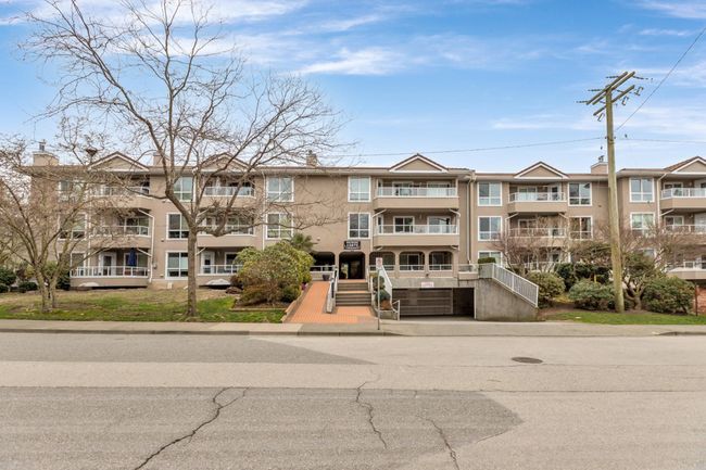 3 - 15875 Marine Drive, Townhouse with 3 bedrooms, 2 bathrooms and 2 parking in White Rock BC | Image 34