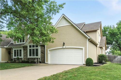 12565 Glenwood St, Overland Park, KS, 66209-2560 | Card Image