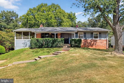7374 Roxbury Ave, MANASSAS, VA, 20109-3038 | Card Image