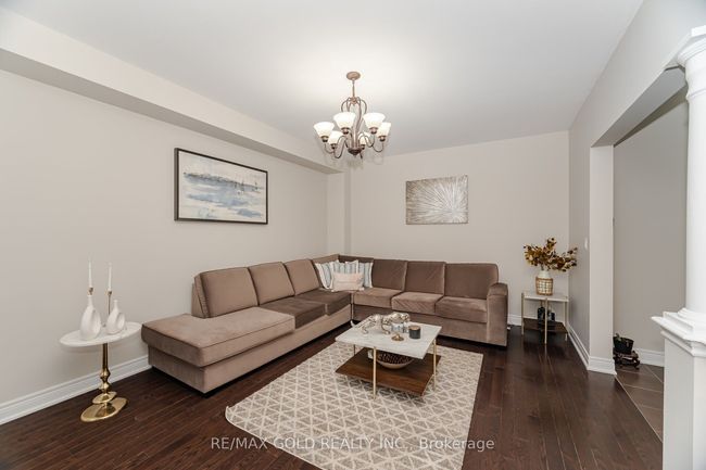 61 Birch Tree Trail, House other with 6 bedrooms, 5 bathrooms and 4 parking in Brampton ON | Image 11